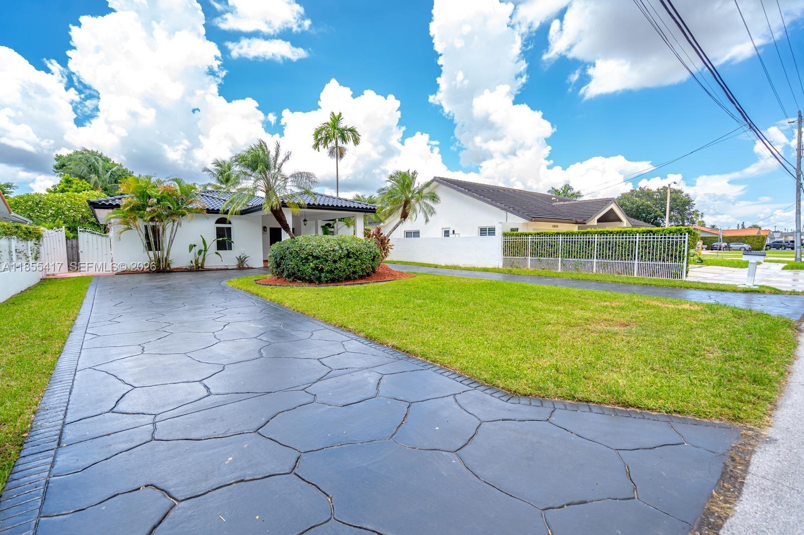 6dd28e9b-6748 2810 SW 114th Ave, Miami FL 33165 — #A11855417