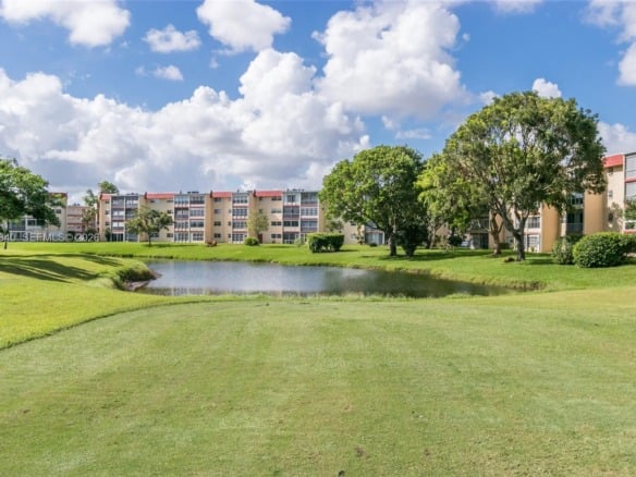 1040 Country Club Dr # 309, Margate FL 33063 — #A11855840