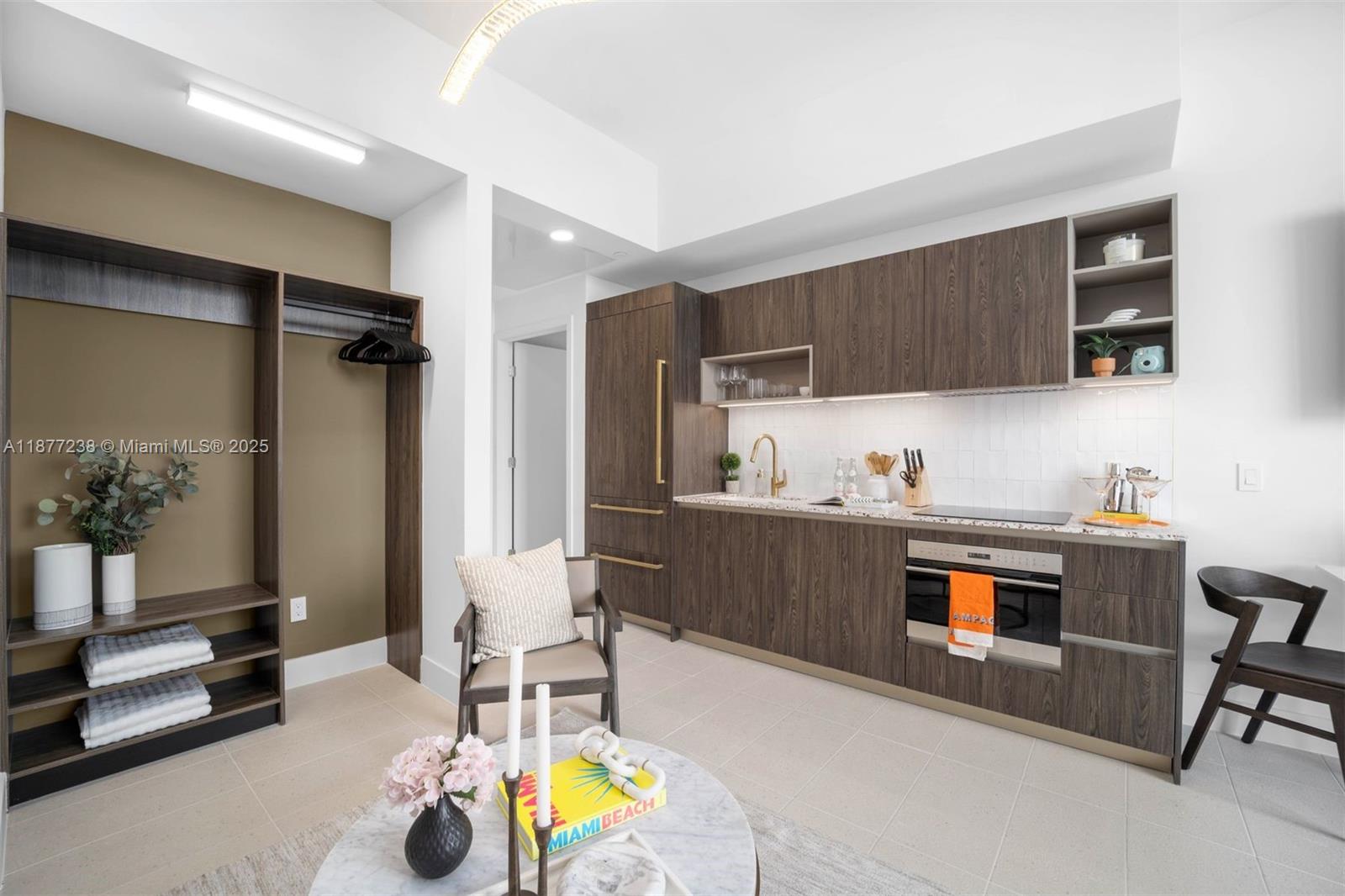 6dd28e9b-678 159 NE 6th St # 5112, Miami FL 33132 — #A11877238