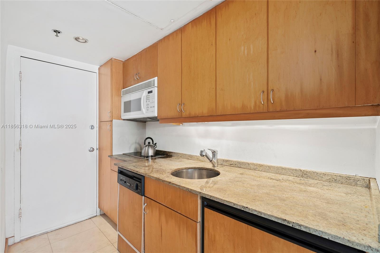 6dd28e9b-6780 100 Lincoln Rd # 1147A, Miami Beach FL 33139 — #A11856318