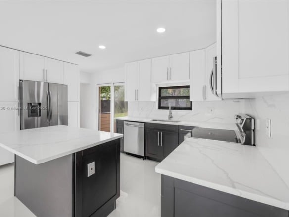 949 SE 5th St, Deerfield Beach FL 33441 — #A11856490