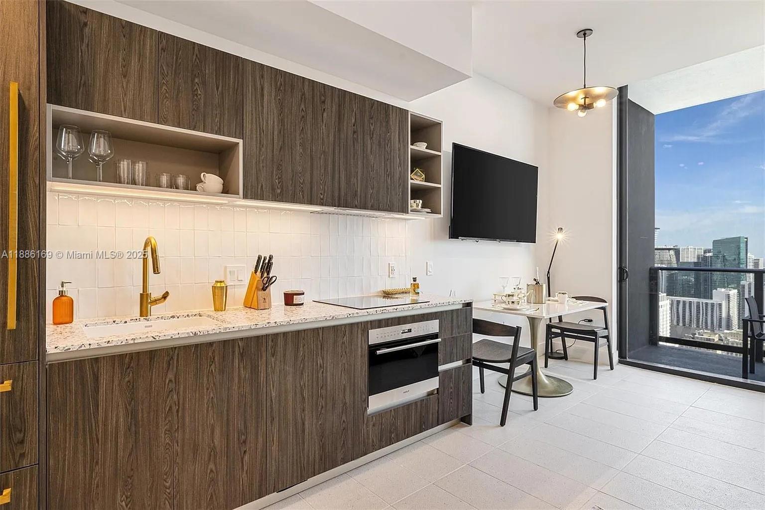 6dd28e9b-679 159 NE 6th St # 5106, Miami FL 33132 — #A11886169