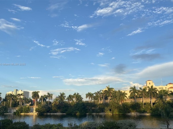 701 Hollywood Blvd # 701, Hollywood FL 33019 — #A11856621