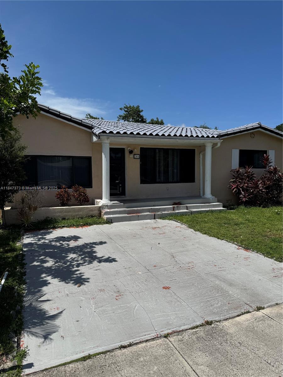 6dd28e9b-680 281 NE 169th St, North Miami Beach FL 33162 — #A11847373