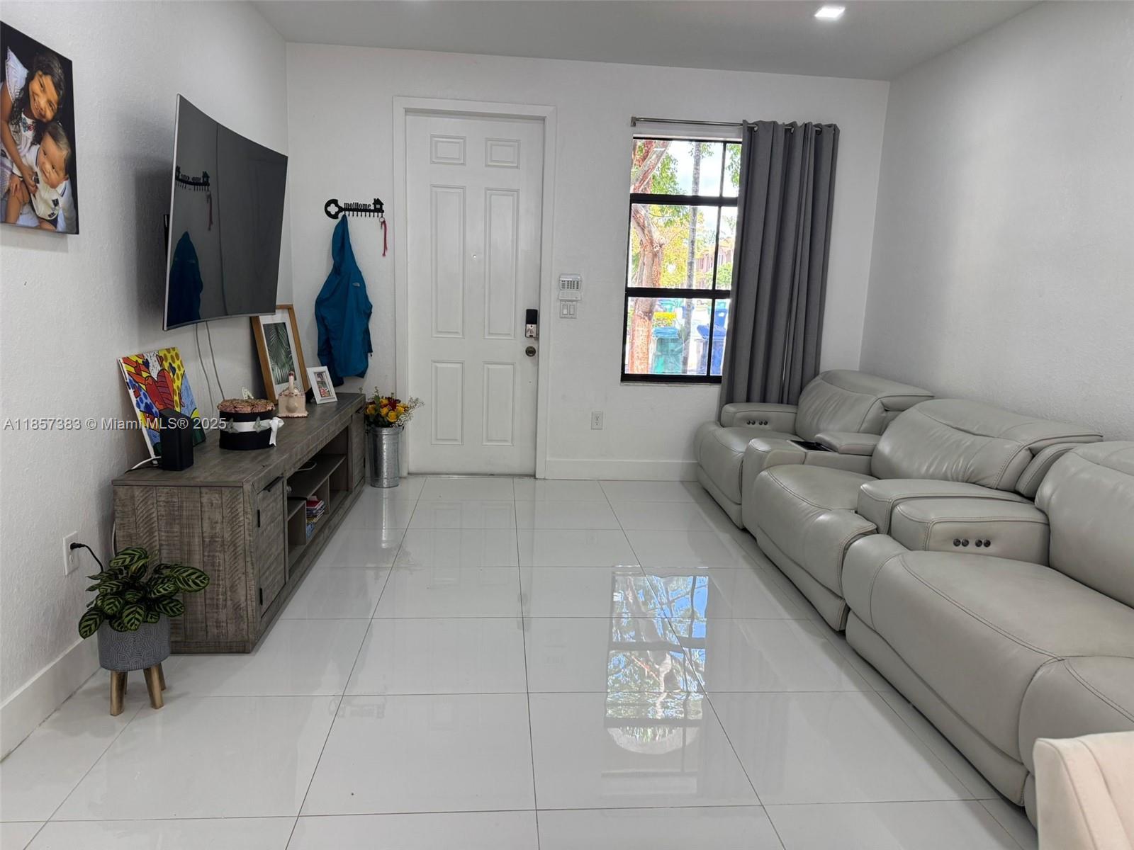 6dd28e9b-6820 23251 SW 113th Ct, Homestead FL 33032 — #A11857383