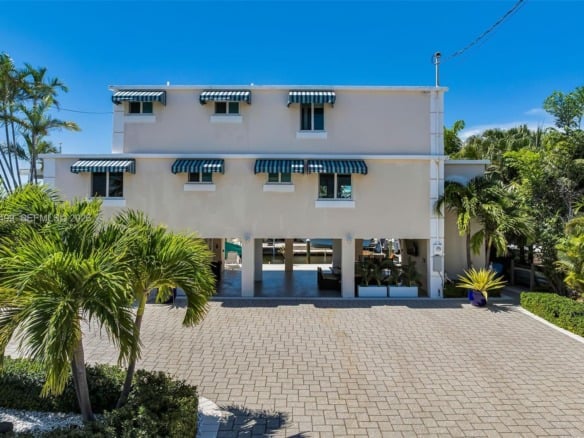 122 Court Contessa, Islamorada FL 33036 — #A11857499