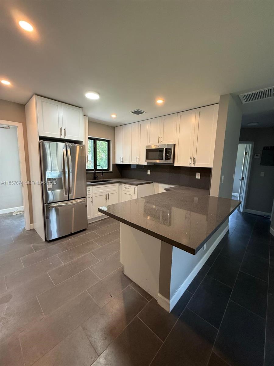 2929 SW 19th St # 2, Fort Lauderdale FL 33312 — #A11857674