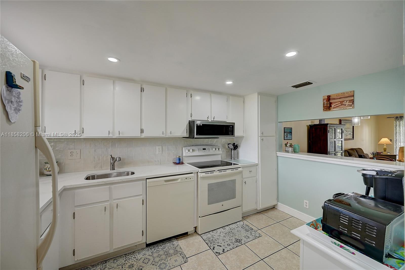 O 3186 Via Poinciana # 203, Lake Worth FL 33467 — #A11858206