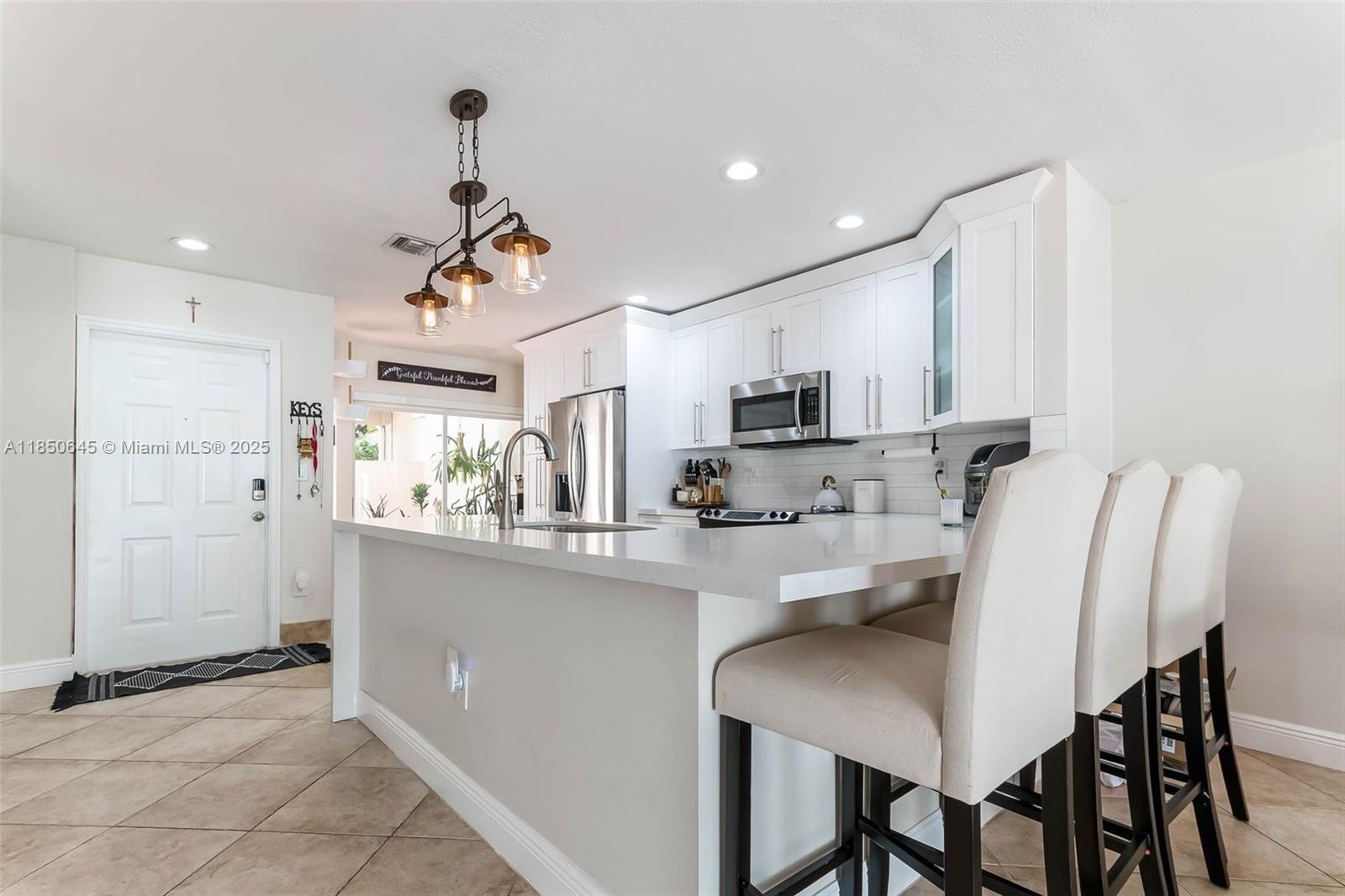 6dd28e9b-688 5224 NW 103rd Ave, Doral FL 33178 — #A11850645