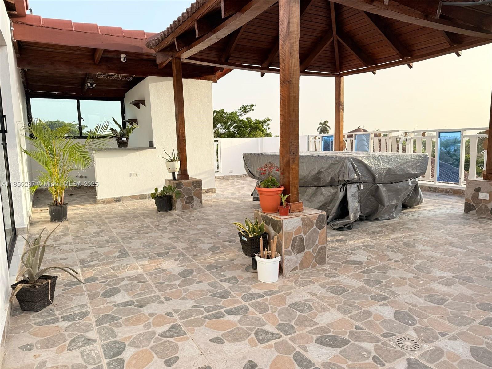 6dd28e9b-6905 San Jose # 24 San Jose #24, DR — #A11859267