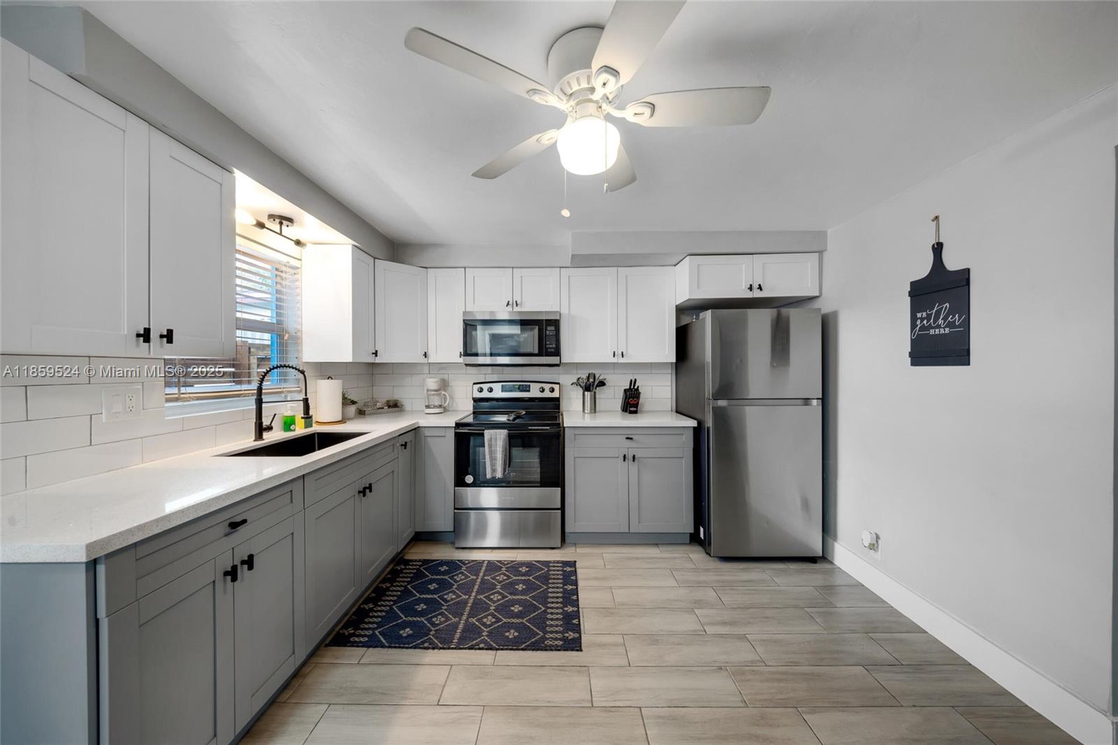817 SW 12th St, Fort Lauderdale FL 33315 — #A11859524