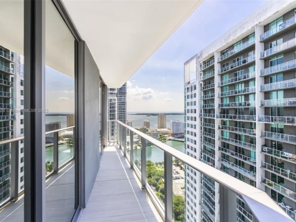 77 SE 5th St # 2410, Miami FL 33131 — #A11859726