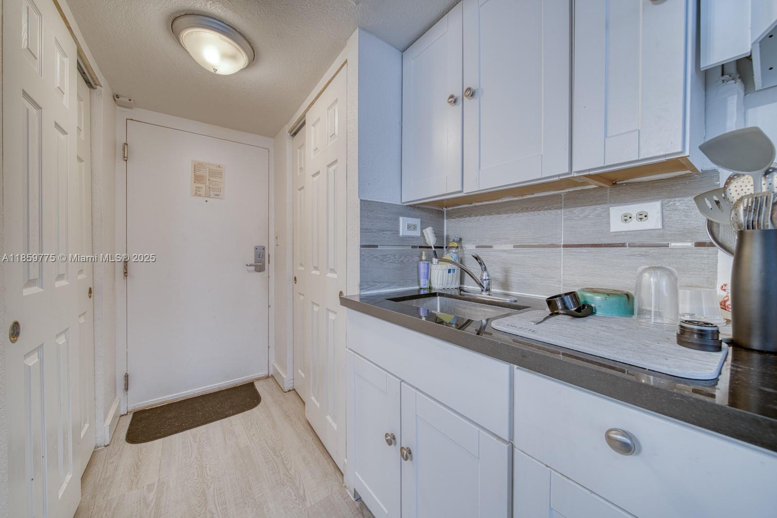 6dd28e9b-6924 19201 Collins Ave # 822, Sunny Isles Beach FL 33160 — #A11859775