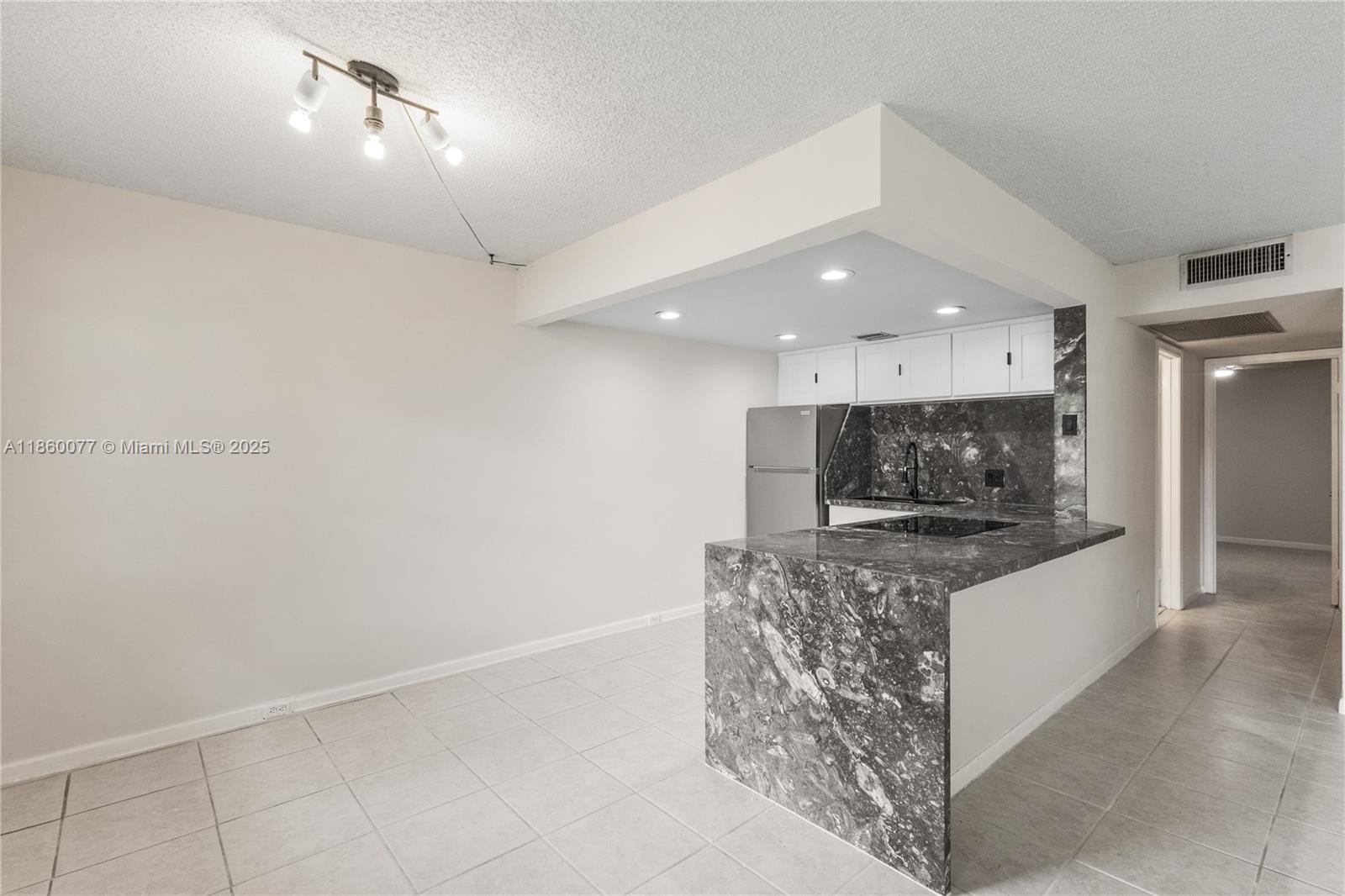 251 SW 132 way # 114H, Pembroke Pines FL 33027 — #A11860077