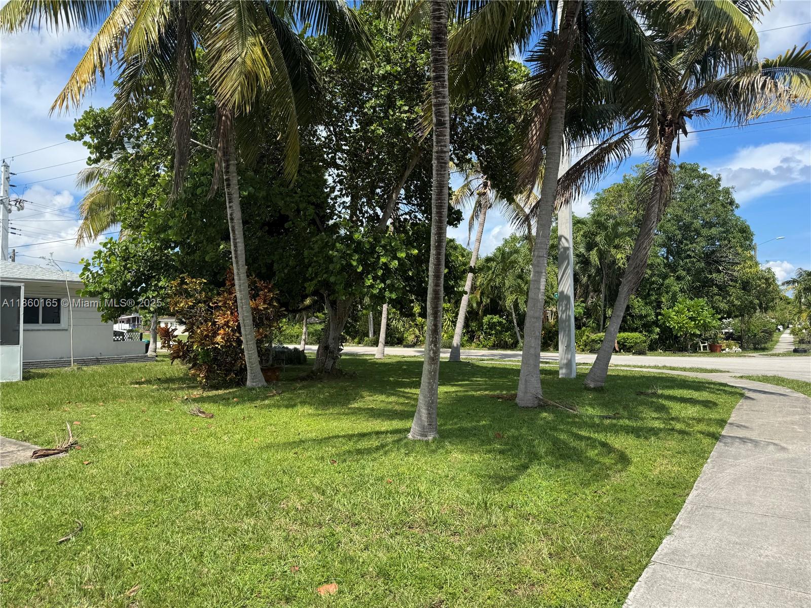6dd28e9b-6950 1691 NE 177th St, North Miami Beach FL 33162 — #A11860165