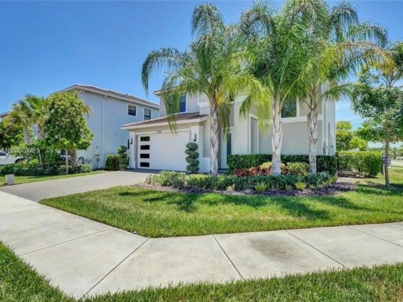 7349 Stella Ln, Lake Worth FL 33463 — #A11860400