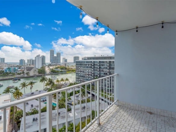 6900 Bay Dr # 11F, Miami Beach FL 33141 — #A11861441