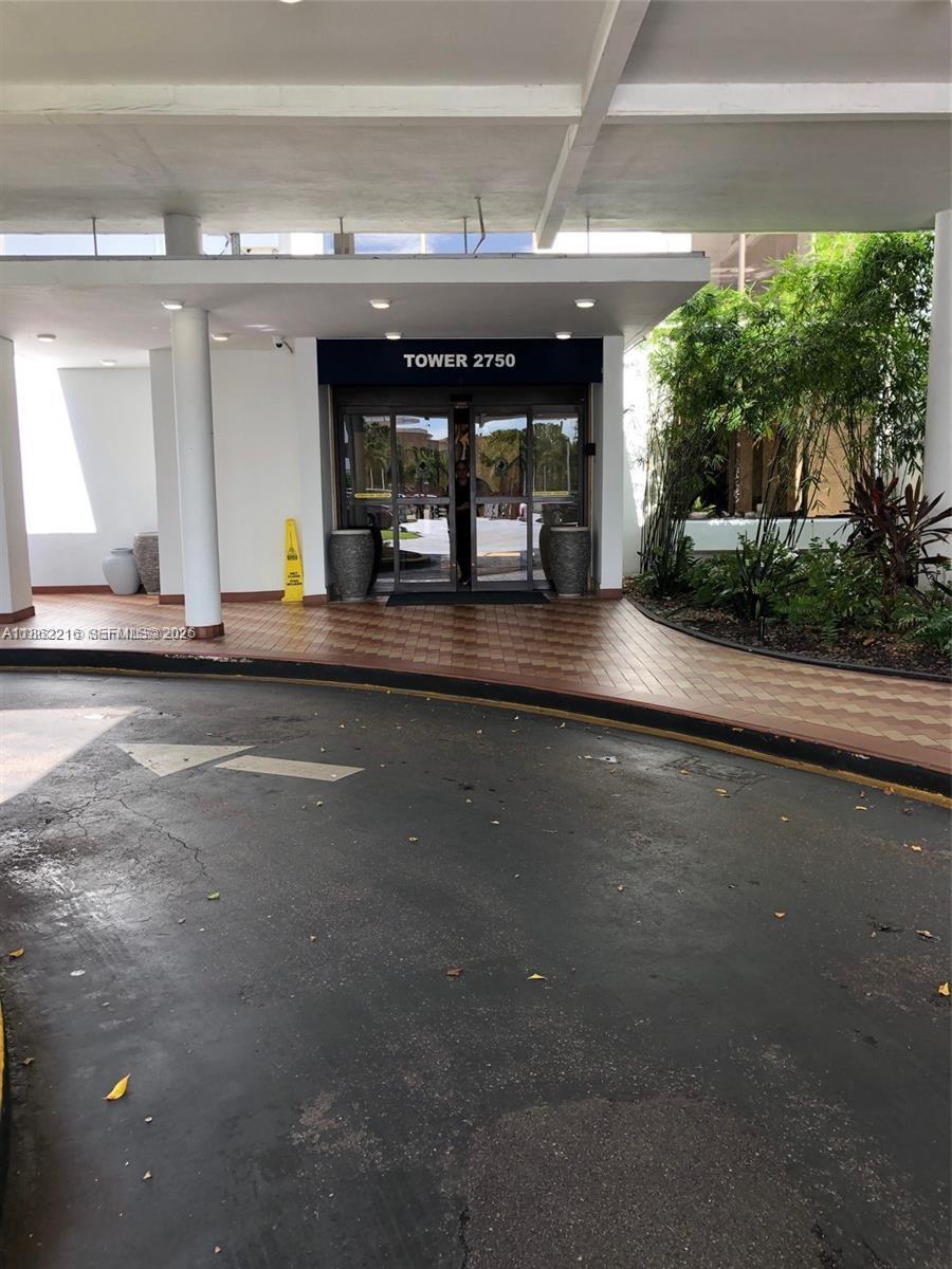 6dd28e9b-7022 2750 NE 183rd St # 2707, Aventura FL 33160 — #A11862216