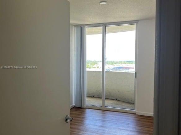 19501 W Country Club Dr # 1411, Aventura FL 33180 — #A11862271