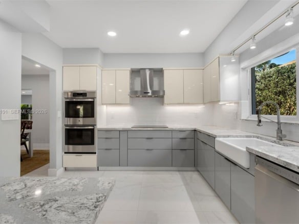 1410 Cleveland Rd, Miami Beach FL 33141 — #A11863101