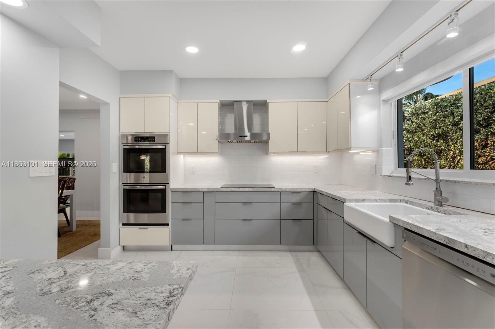 6dd28e9b-7065 1410 Cleveland Rd, Miami Beach FL 33141 — #A11863101