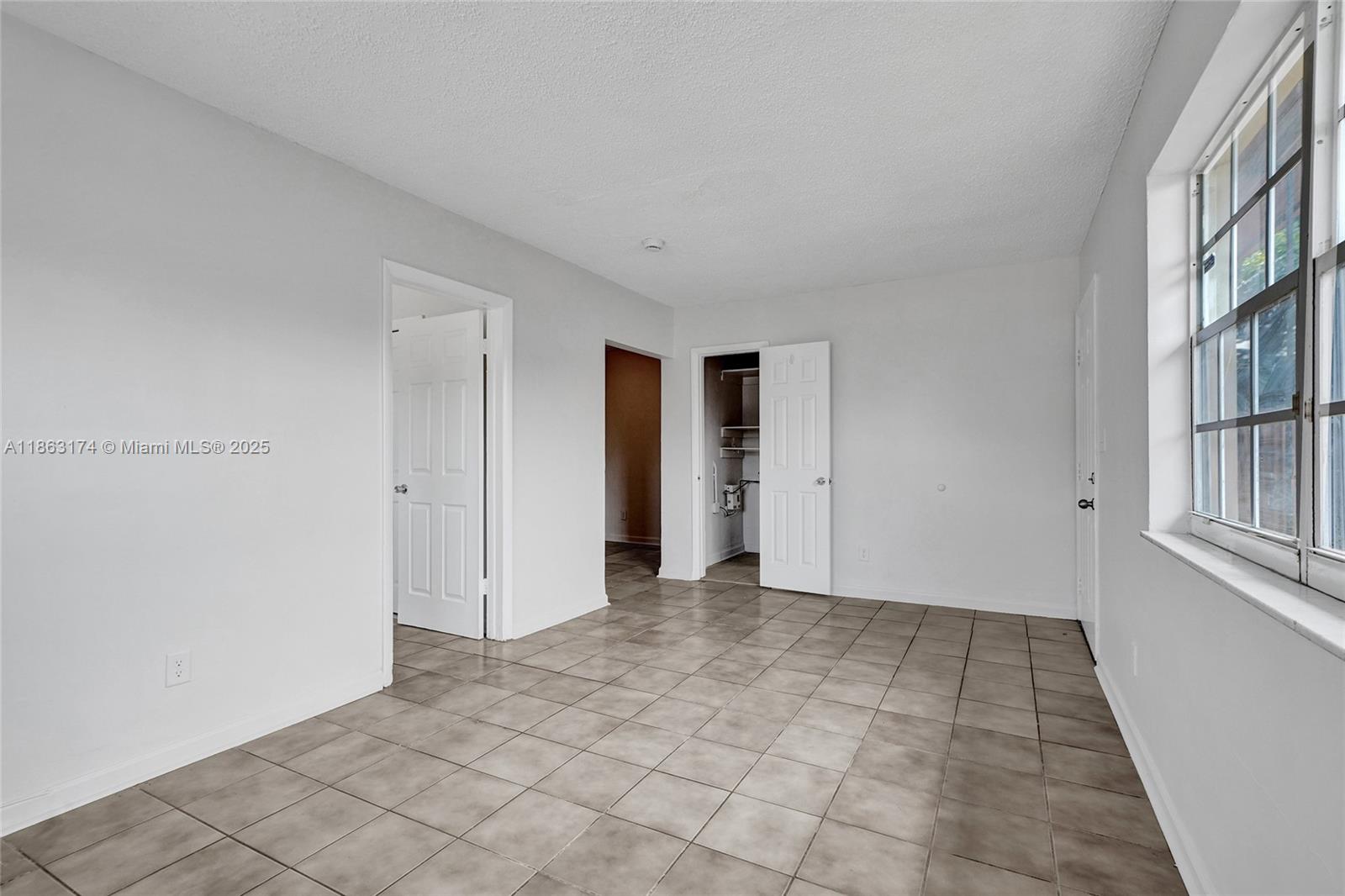 6dd28e9b-7069 2525 Superior St # 4, Opa-Locka FL 33054 — #A11863174