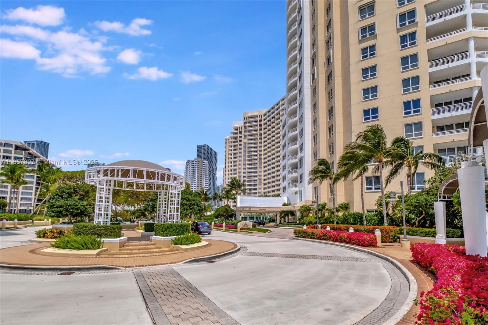 6dd28e9b-708 848 Brickell Key Dr # 2602, Miami FL 33131 — #A11857897