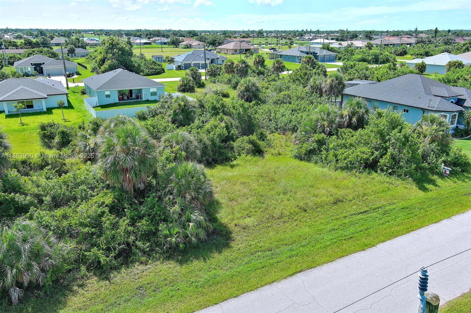 6dd28e9b-7110 148 Spring Dr, Other City – In The State Of Florida FL 33947 — #A11863900