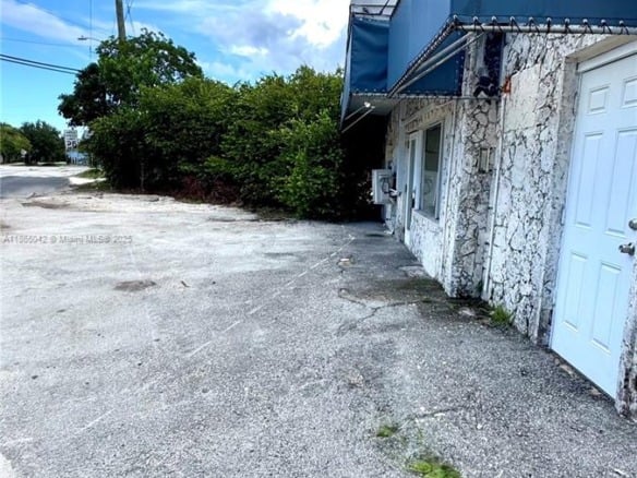 1200 S Federal Hwy, Fort Lauderdale FL 33316 — #A11865042