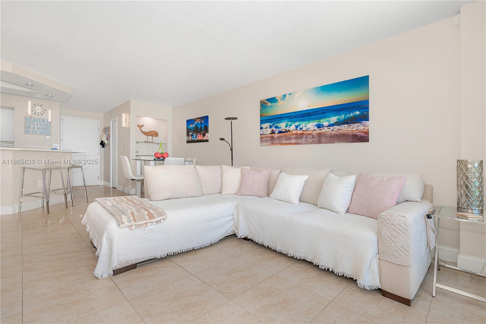 6dd28e9b-7194 6917 Collins Ave # 511, Miami Beach FL 33141 — #A11865639