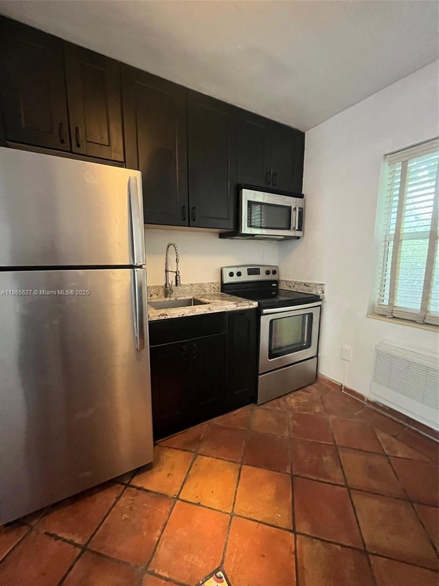 645 NE 77th St # 6, Miami FL 33138 — #A11865627