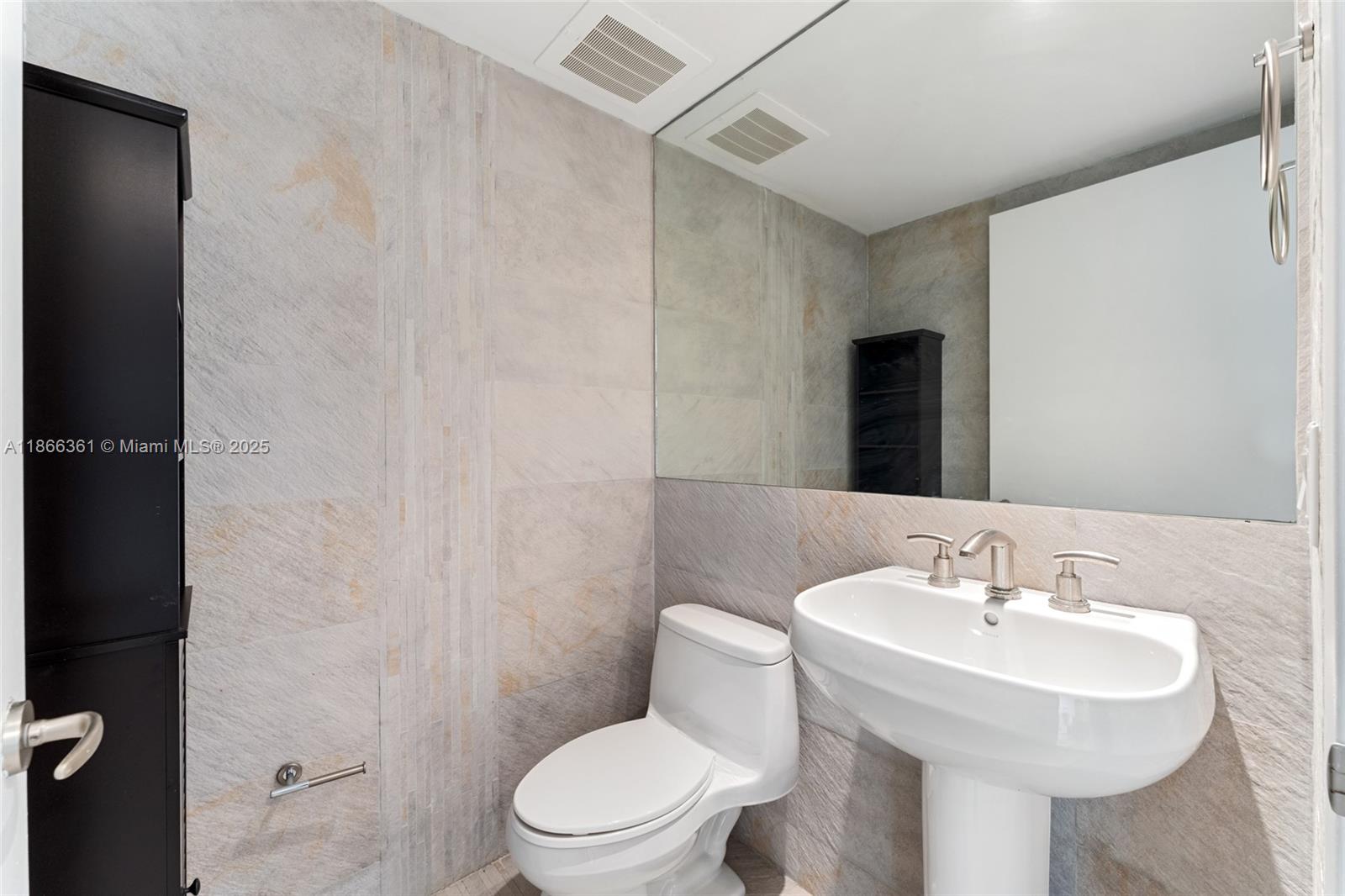 901 Brickell Key Blvd # 2801, Miami FL 33131 — #A11866361