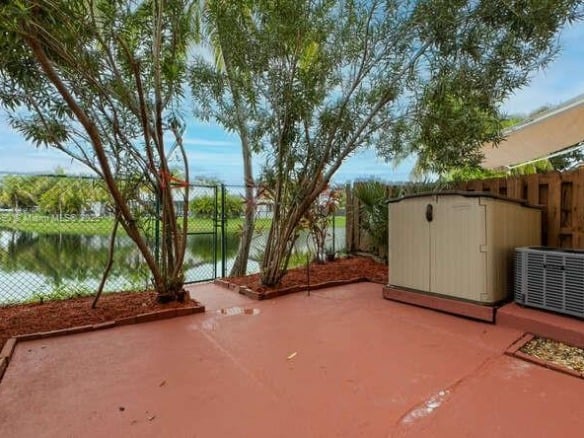 10806 SW 240th Ln, Homestead FL 33032 — #A11866390