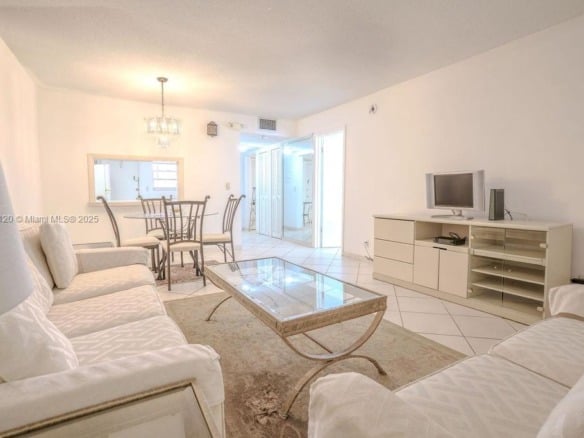 215 SE 3rd Ave # 401D, Hallandale Beach FL 33009 — #A11868120