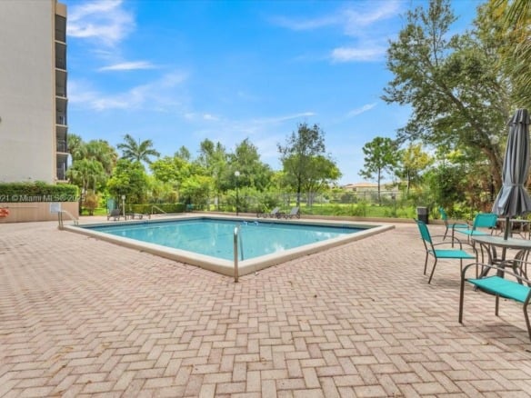 900 NE 195th Street # 607, Miami FL 33179 — #A11868921