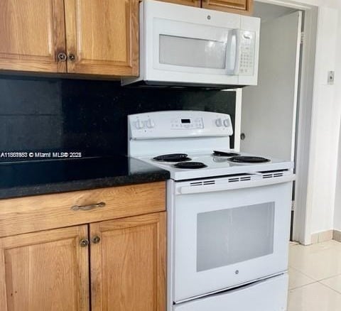 310 SW 10th Ter, Hallandale Beach FL 33009 — #A11868983
