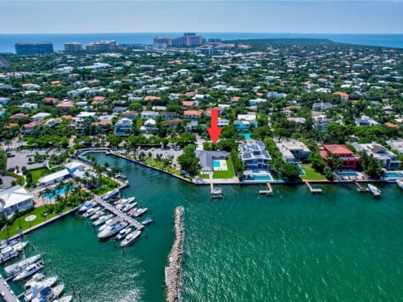 200 Harbor Dr, Key Biscayne FL 33149 — #A11869417