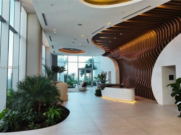 700 NE 24 # 2206, Miami FL 33137 — #A11869755