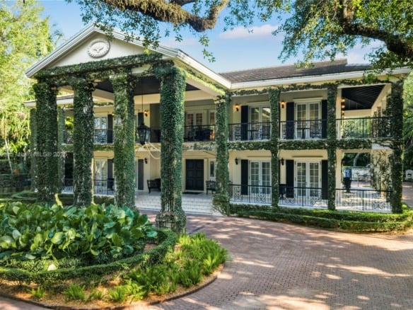 612 Sunset Dr, Coral Gables FL 33143 — #A11869893