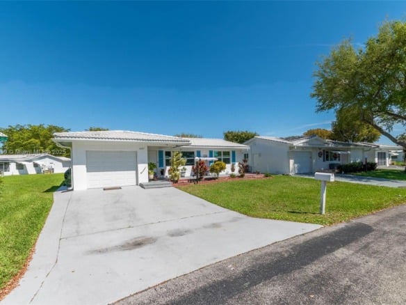 9021 NW 13th St, Plantation FL 33322 — #A11869930