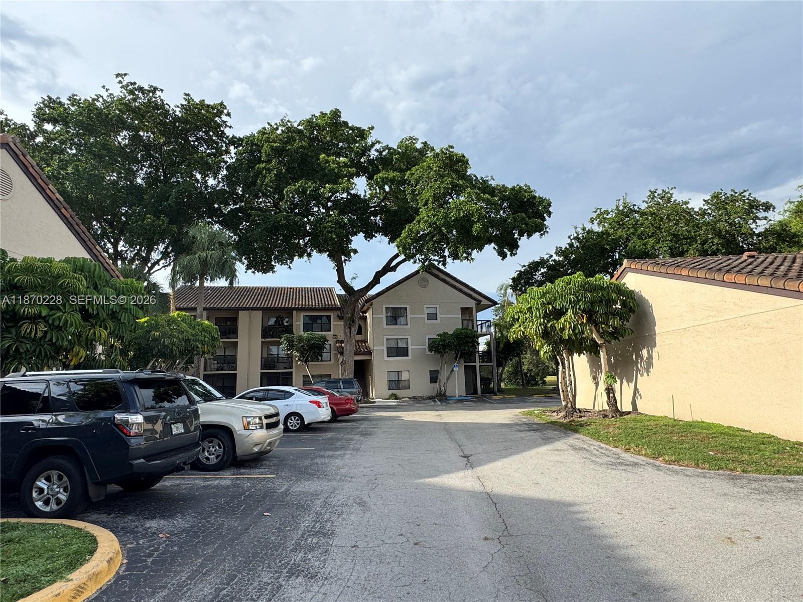 6dd28e9b-7374 4341 W McNab Rd # 27, Pompano Beach FL 33069 — #A11870228