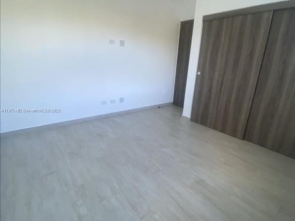 Listing #A11870402