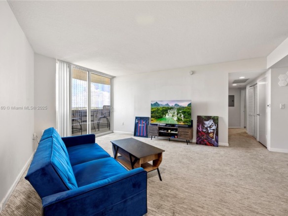 19501 W Country Club Dr # 2106, Aventura FL 33180 — #A11843160