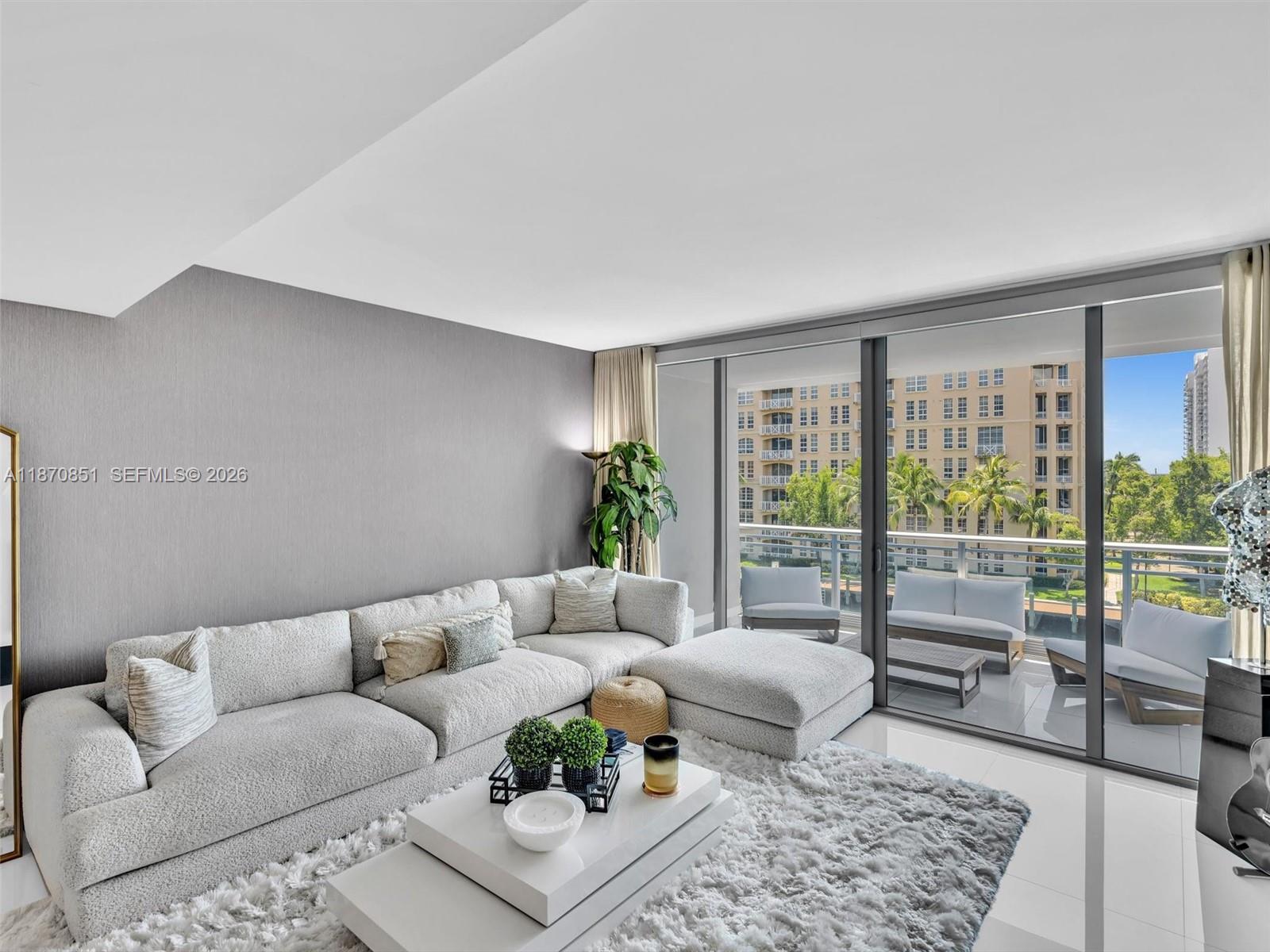 6dd28e9b-7411 2950 NE 188th St # 312, Aventura FL 33180 — #A11870851