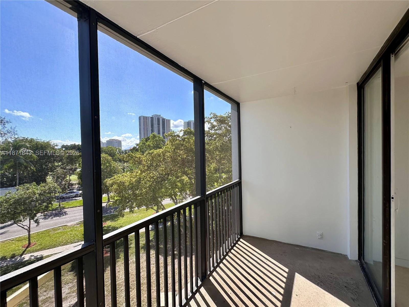 6dd28e9b-7468 3301 N Country Club Dr # 410, Aventura FL 33180 — #A11871843