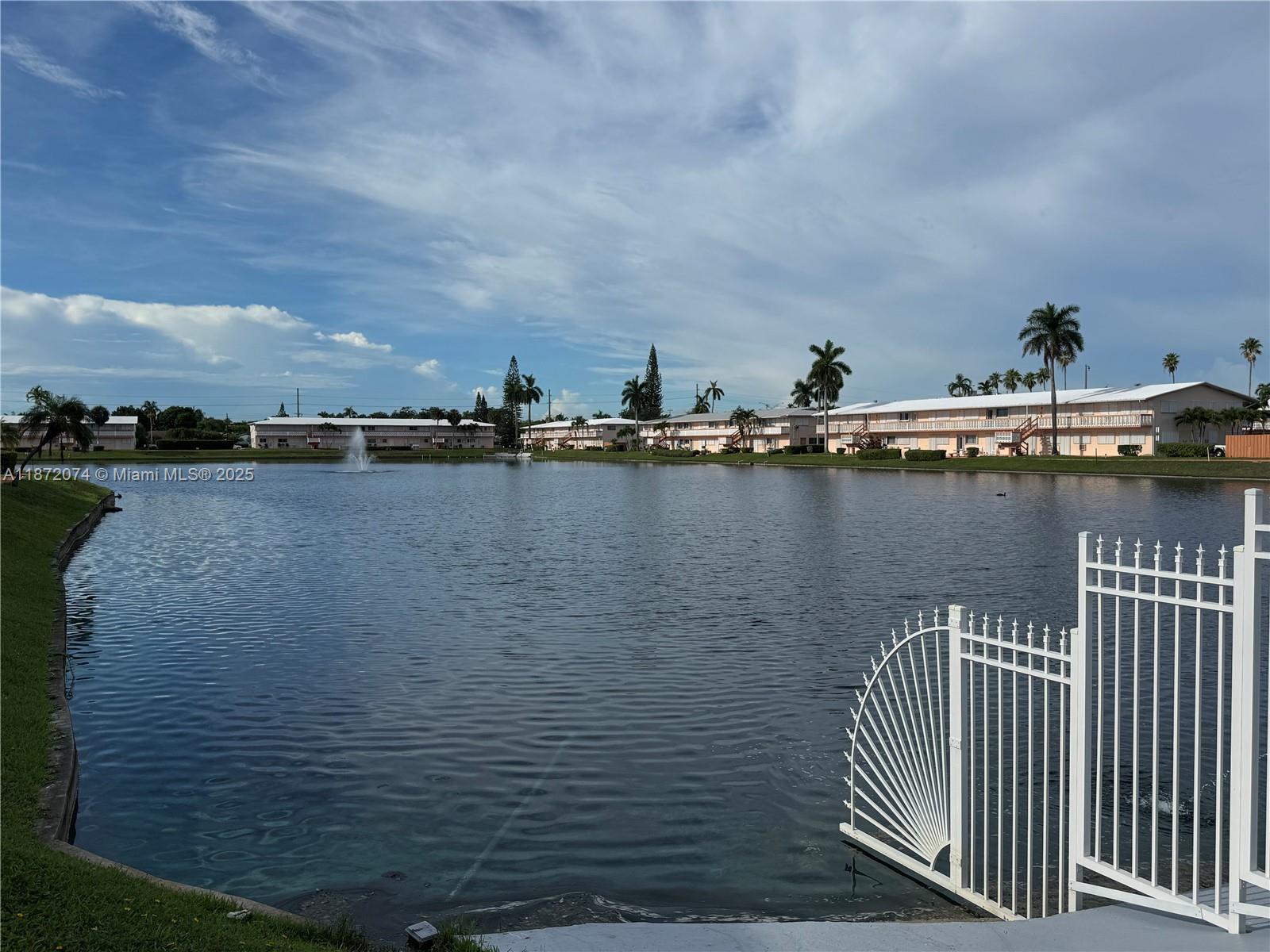 815 SW 10th Ter # 15V, Hallandale Beach FL 33009 — #A11872074