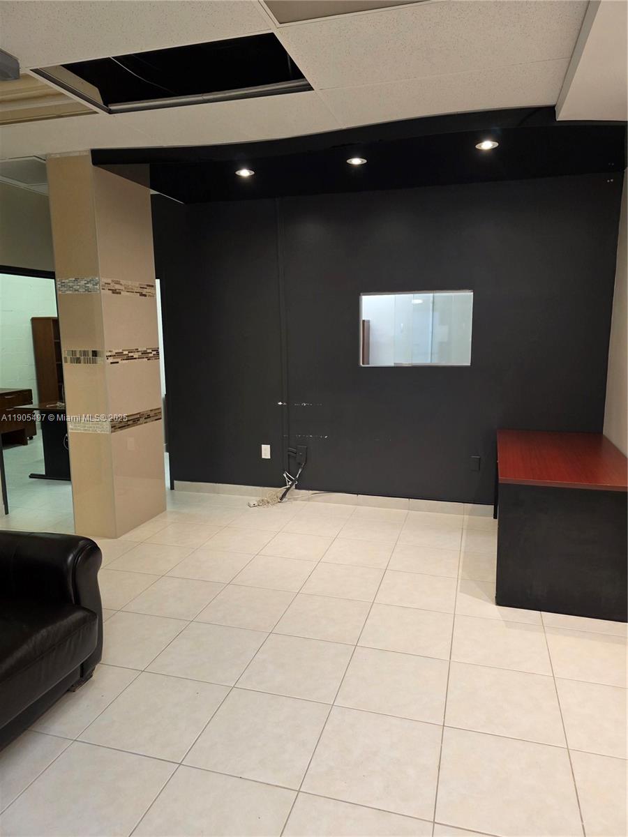6dd28e9b-748 1985 S Ocean Dr # 3L, Hallandale Beach FL 33009 — #A11905497