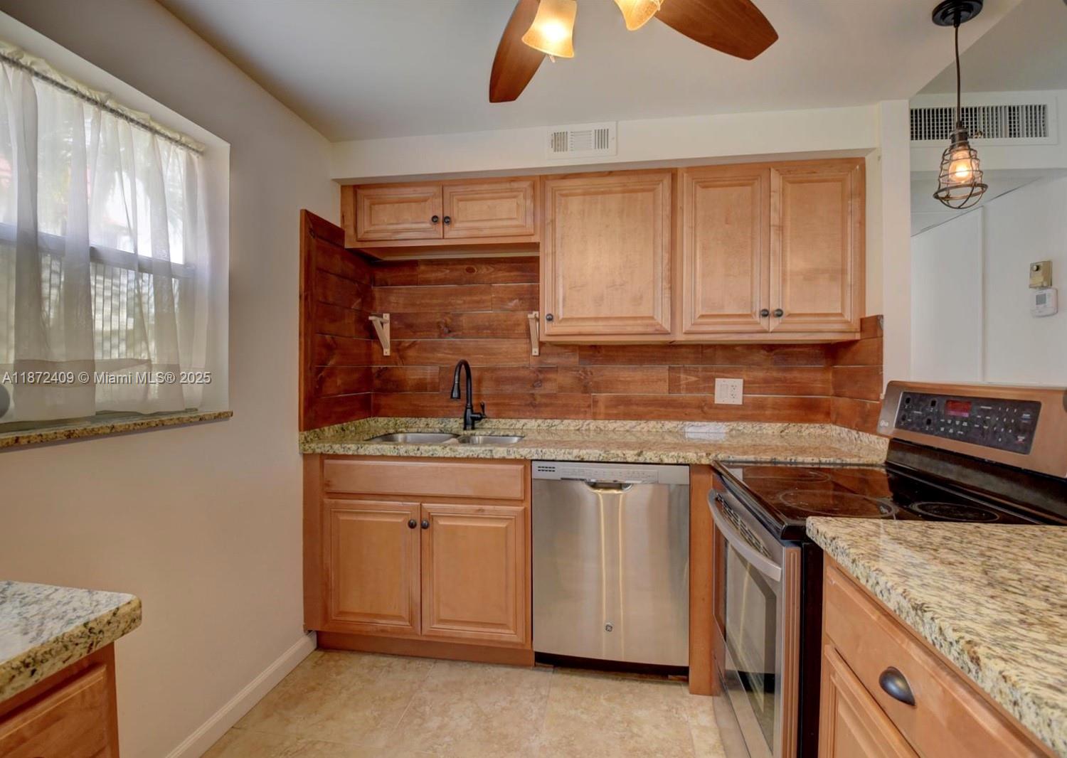 21 Saxony A # 21, Delray Beach FL 33446 — #A11872409
