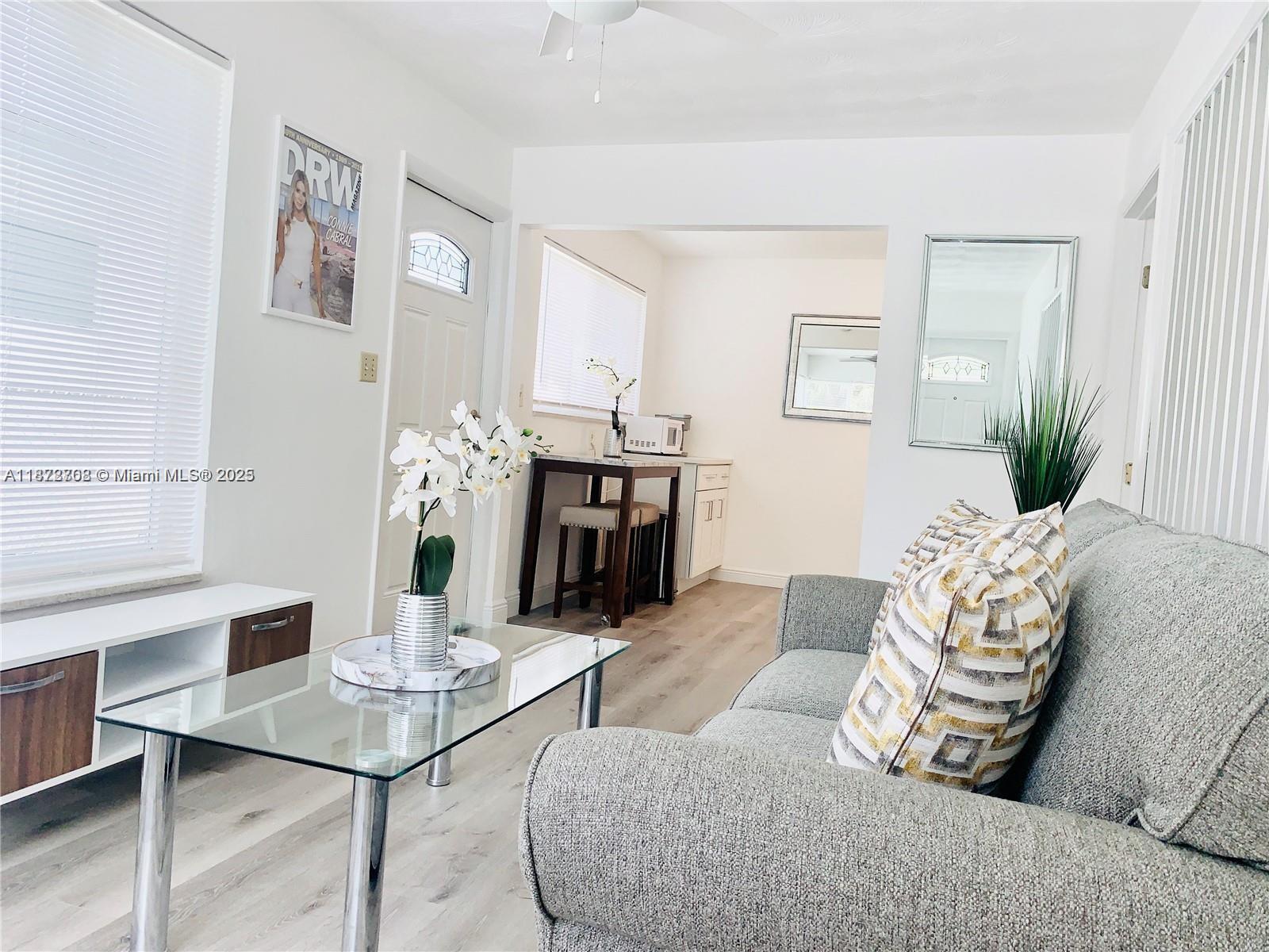 6dd28e9b-7508 116 SE 9th Ct, Hallandale Beach FL 33009 — #A11872708