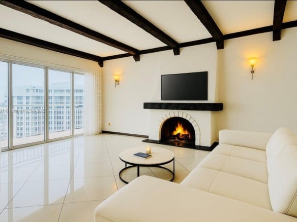 18071 Biscayne Blvd, Aventura FL 33160 — #A11872901